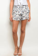 S15-9-4-S1158C WHITE FLORAL SHORTS 2-2-2